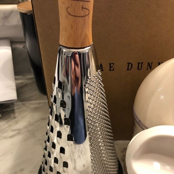 Rae Dunn Grater Set - Picture 3 of 9